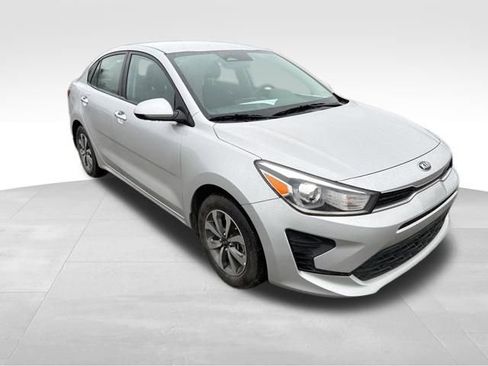 Used 2021 Kia Rio S w/ Technology Package image 2