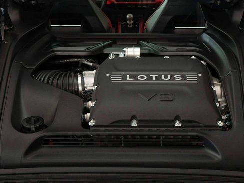 Used 2025 Lotus Emira RWD image 35