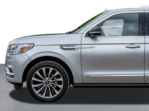 Used 2020 Lincoln Navigator L Reserve image 10