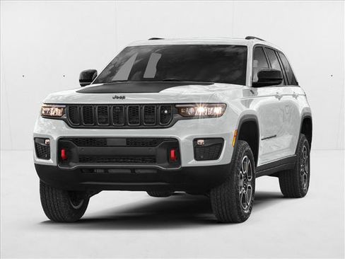 Used 2023 Jeep Grand Cherokee Laredo w/ Trailer Tow Prep Group (B) AWD/4WD image 1