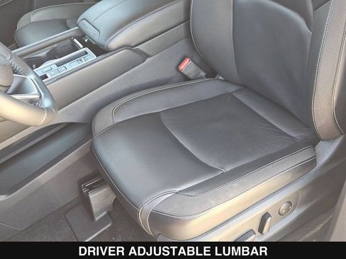 Used 2023 Nissan Pathfinder SL w/ Black Appearance Package FWD image 16