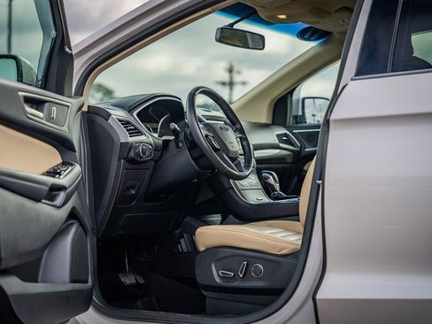 Certified 2017 Ford Edge SEL w/ Equipment Group 201A image 17