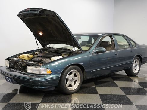 Used 1995 Chevrolet Impala SS image 31