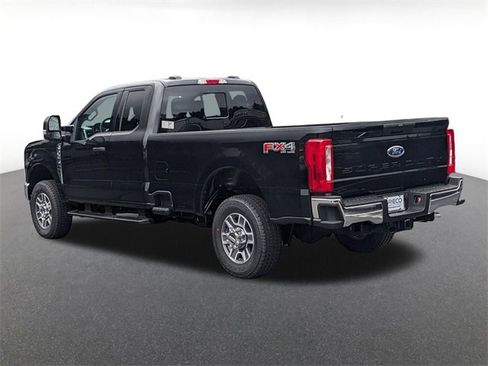New 2025 Ford F350 XLT w/ FX4 Off-Road Package image 4