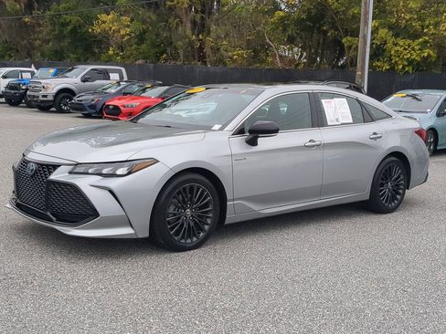 Used 2021 Toyota Avalon XSE image 10