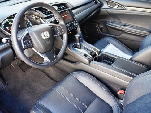 Used 2018 Honda Civic EX-L image 8