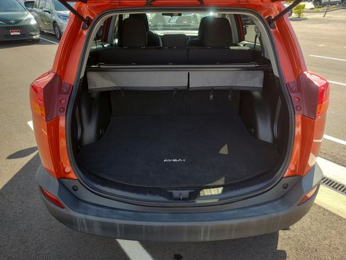 Used 2015 Toyota RAV4 LE AWD/4WD image 29