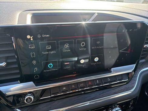 Used 2023 GMC Sierra 1500 SLT image 30