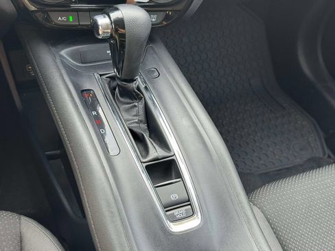 Used 2019 Honda HR-V LX image 27