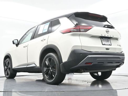 Used 2023 Nissan Rogue SL FWD image 48
