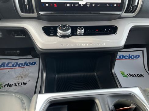 New 2026 Ford Expedition Active AWD/4WD image 18