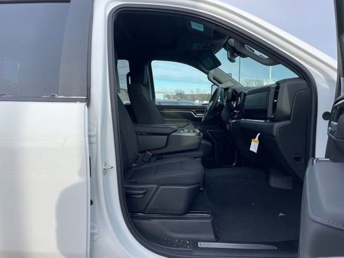 New 2026 Chevrolet Silverado 3500 LT w/ All Star Edition image 15