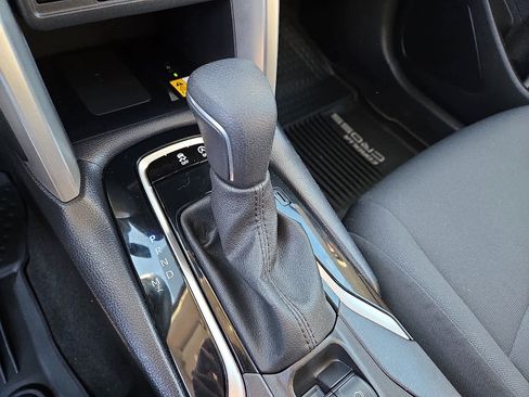 Certified 2022 Toyota Corolla Cross LE image 17