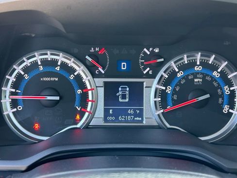 Used 2019 Toyota 4Runner TRD Off-Road Premium image 32