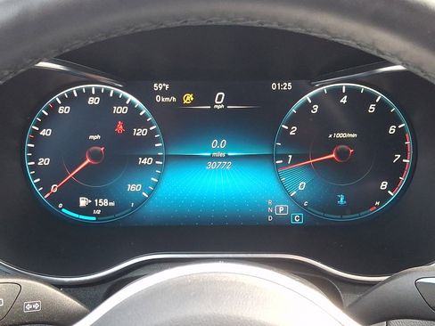 Used 2021 Mercedes-Benz GLC 300 4MATIC SUV image 19