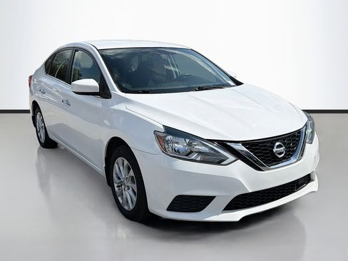 Used 2019 Nissan Sentra SV image 1