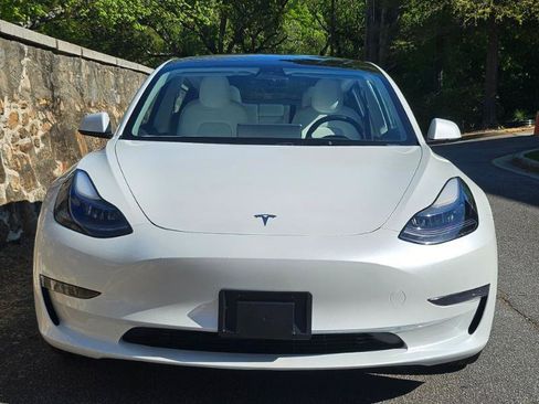 Used 2023 Tesla Model 3 Standard Range image 5