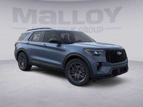 New 2026 Ford Explorer ST-Line w/ ST-Line Street Pack AWD/4WD image 7