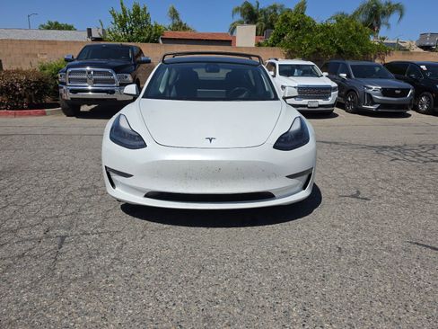 Used 2022 Tesla Model 3 Long Range AWD/4WD image 2