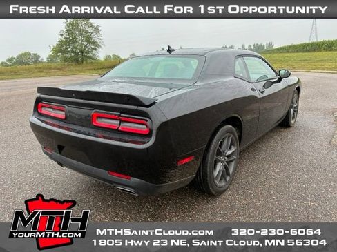 Used 2021 Dodge Challenger GT AWD/4WD image 8