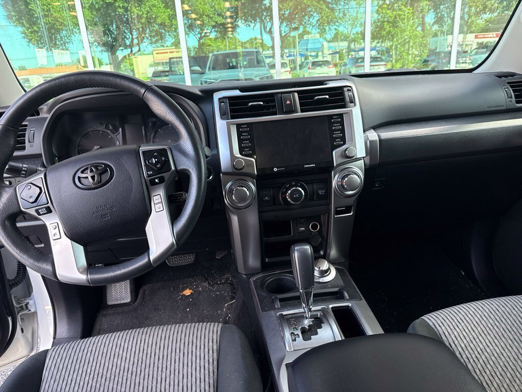 Used 2024 Toyota 4Runner SR5 AWD/4WD image 5