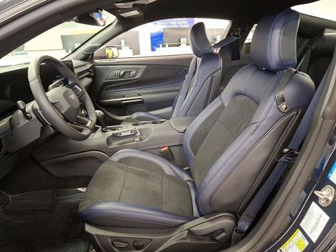 New 2025 Ford Mustang Dark Horse image 9