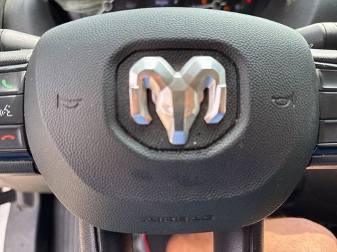 Used 2023 RAM ProMaster 2500 image 26