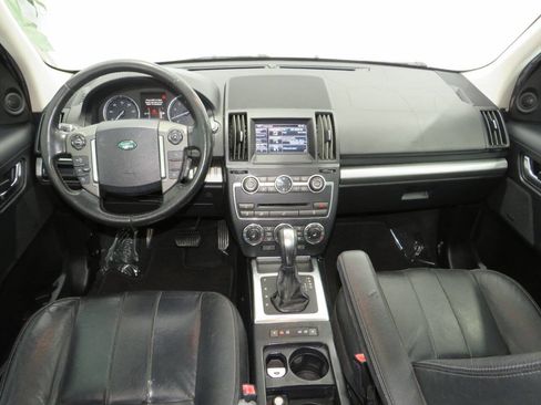 Used 2015 Land Rover LR2 AWD/4WD image 15