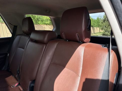 Used 2014 Toyota 4Runner Limited AWD/4WD image 20