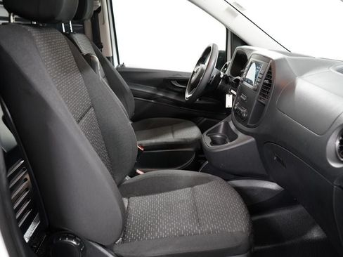 Used 2023 Mercedes-Benz Metris image 17