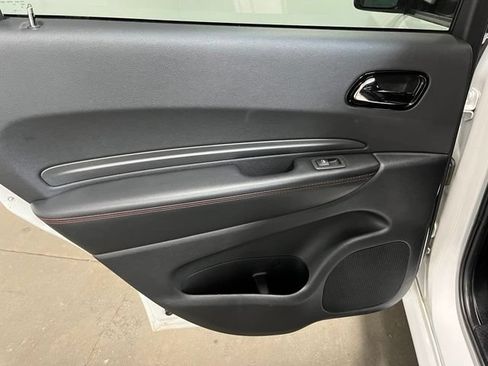 Used 2025 Dodge Durango GT RWD image 15