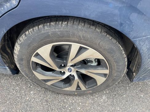 Used 2025 Subaru Legacy Premium w/ Popular Package #1A image 9