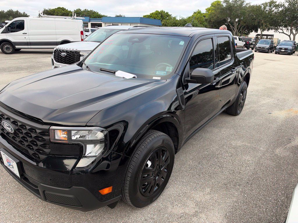 Used 2025 Ford Maverick XL FWD image 6