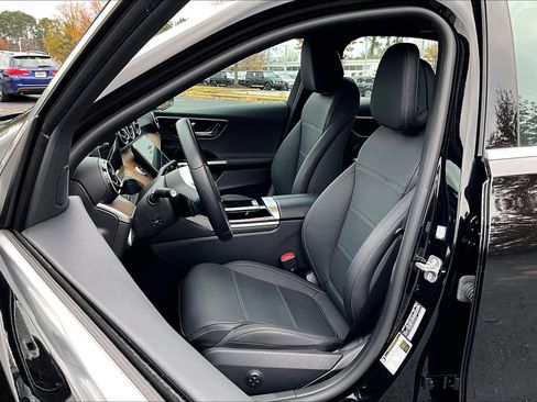 Certified 2025 Mercedes-Benz C 300 4MATIC Sedan image 7