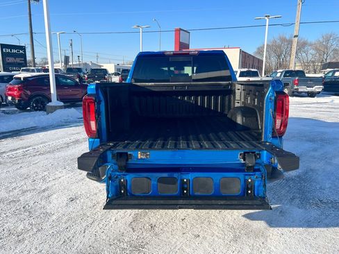 Used 2022 GMC Sierra 1500 AT4 w/ Sierra Safety Plus Package image 9