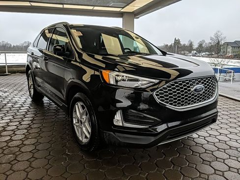 Certified 2024 Ford Edge SEL w/ Convenience Package AWD/4WD image 4