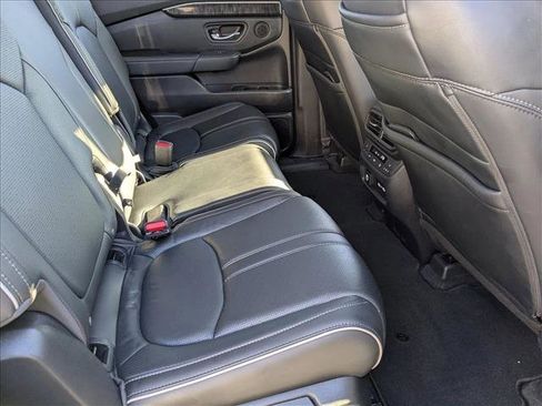 Certified 2023 Honda Pilot Elite image 20