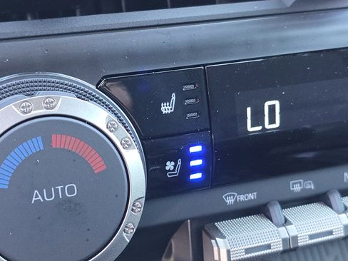 Used 2025 Toyota 4Runner Limited image 30