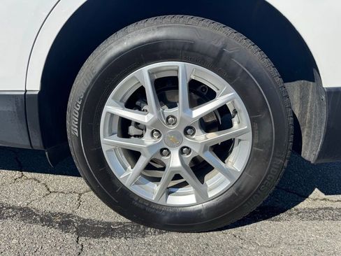 Used 2022 Chevrolet Equinox LT image 41