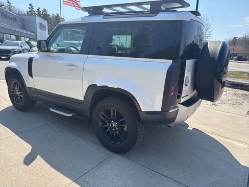 Used 2023 Land Rover Defender 90 S AWD/4WD image 10