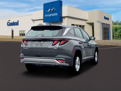 New 2026 Hyundai Tucson SE image 7
