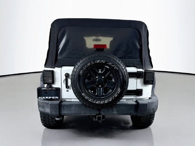 Used 2017 Jeep Wrangler Unlimited Sport w/ Connectivity Group AWD/4WD image 8