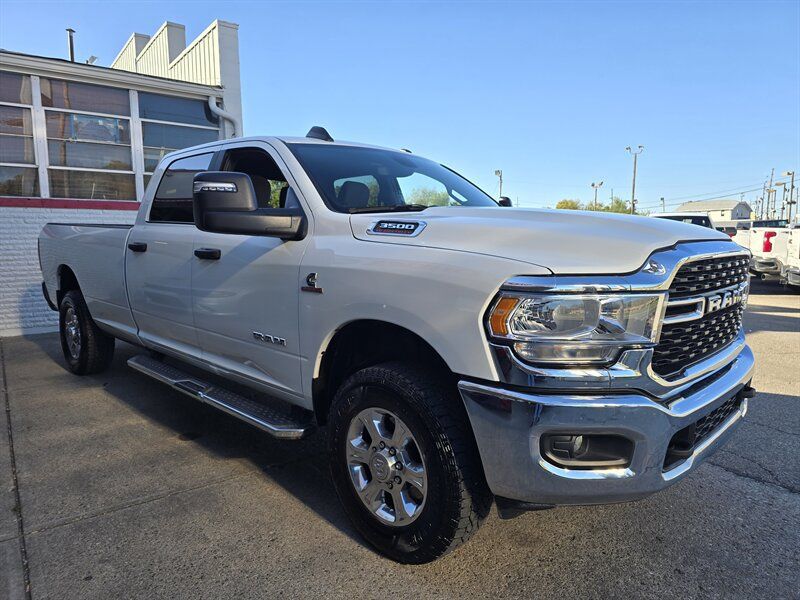 Used 2024 RAM 3500 Big Horn AWD/4WD image 3