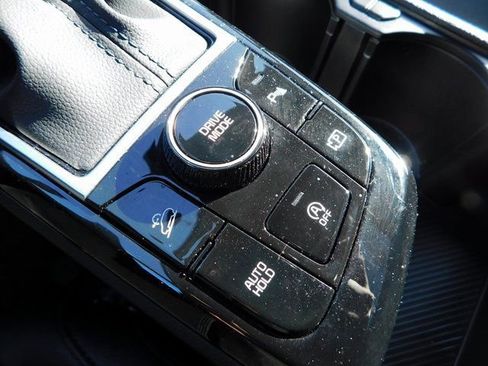 Used 2024 Kia Sportage SX image 28