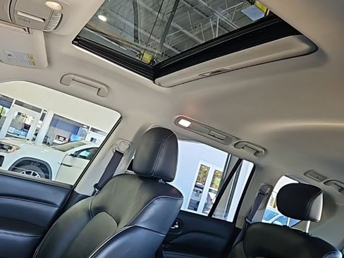 Used 2024 INFINITI QX80 Luxe image 30