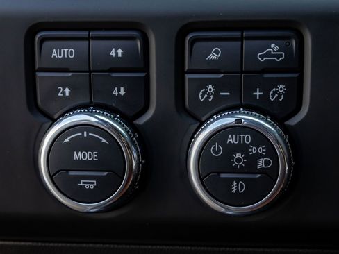 Used 2024 GMC Sierra 2500 Denali Ultimate image 22