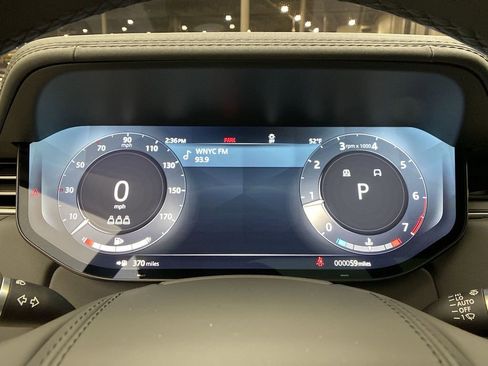 Used 2023 Land Rover Range Rover SE image 21