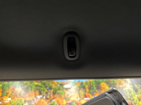 Used 2023 Dodge Durango GT image 38