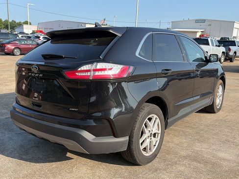 Used 2024 Ford Edge SEL AWD/4WD image 2