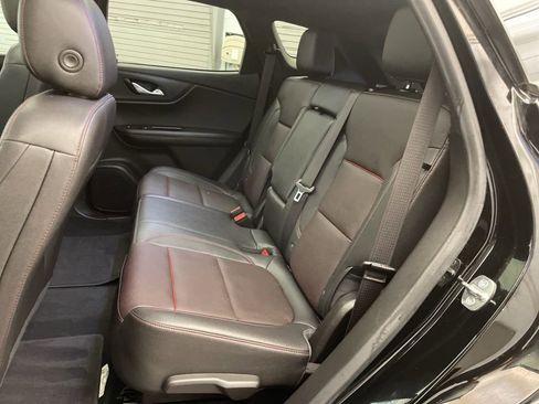 Used 2022 Chevrolet Blazer RS w/ Enhanced Convenience Package image 24